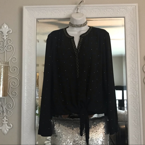 🌺🌺CHICO’S BLOUSE🌺🌺 - Picture 4 of 8